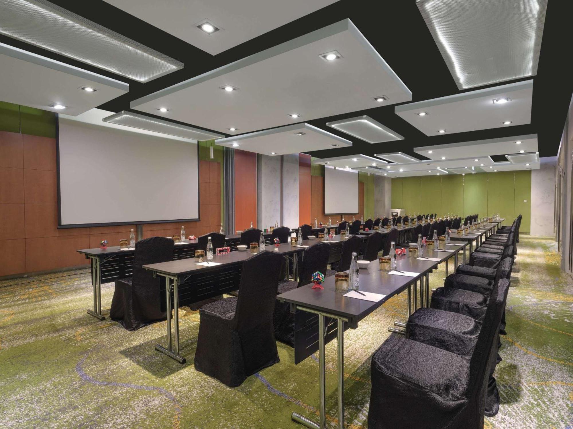Pullman Jakarta Central Park Jacarta Exterior foto Meeting room